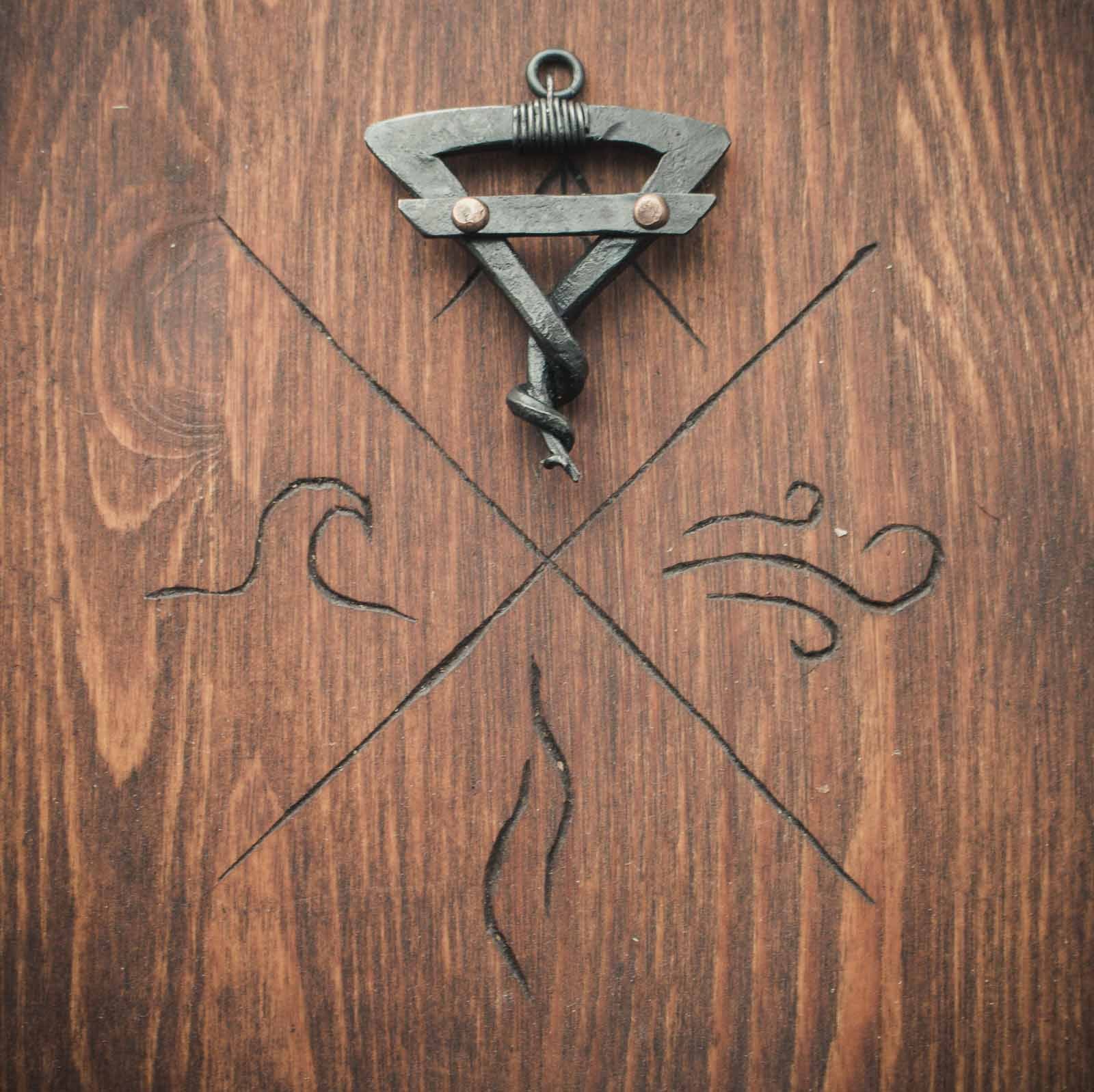 earth element pendant