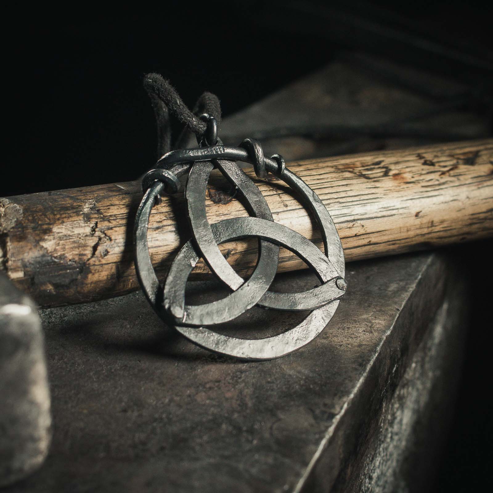 wiccan triquetra pendant in iron